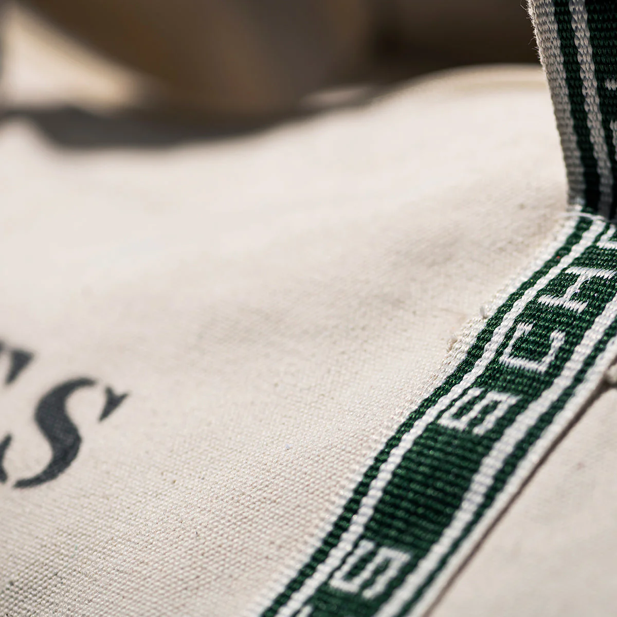 CLUBHOUSE BARREL BAG - Image 3
