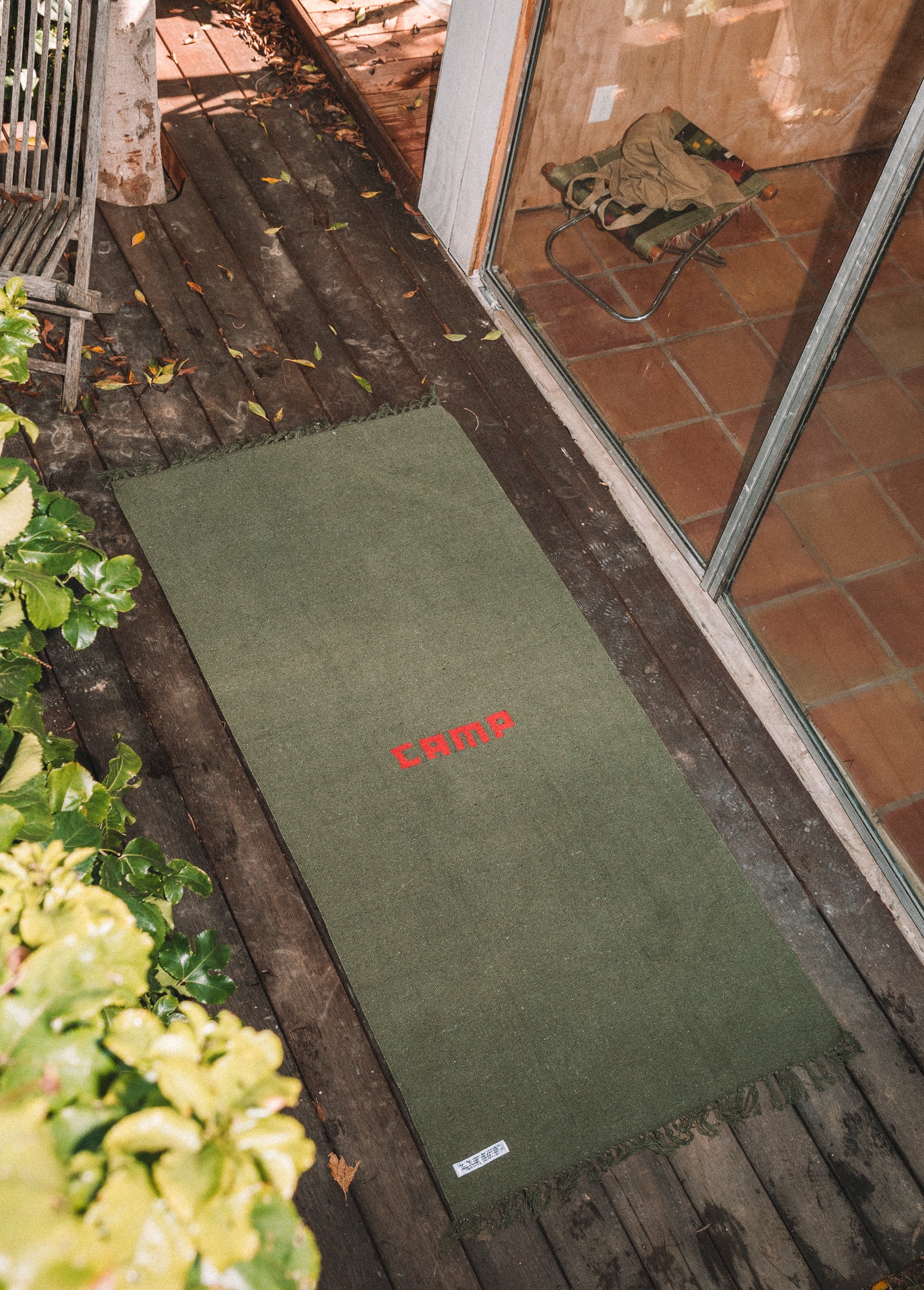 HANDLOOMED RECYCLE YARN CAMP RUG - Image 10