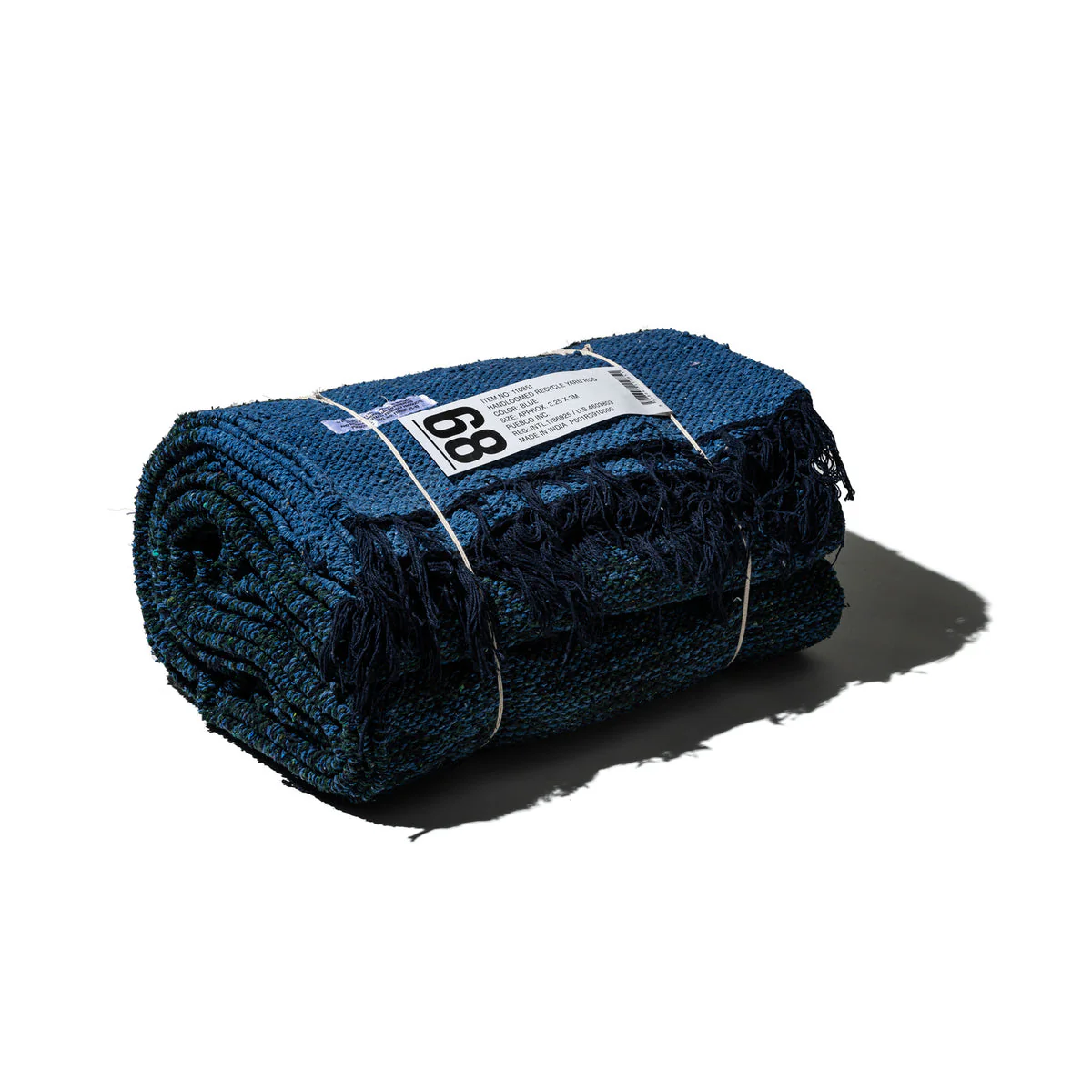 HANDLOOMED RECYCLED YARN RUG - Image 4