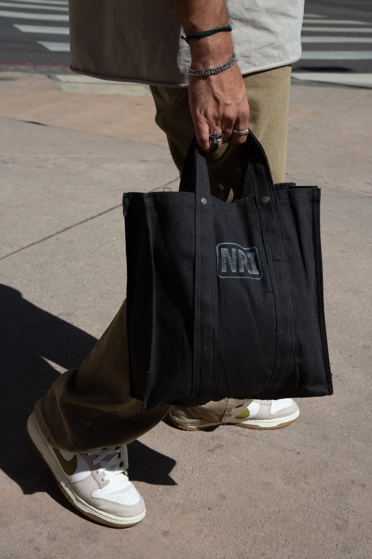 LABOUR TOTE BAG - Image 13