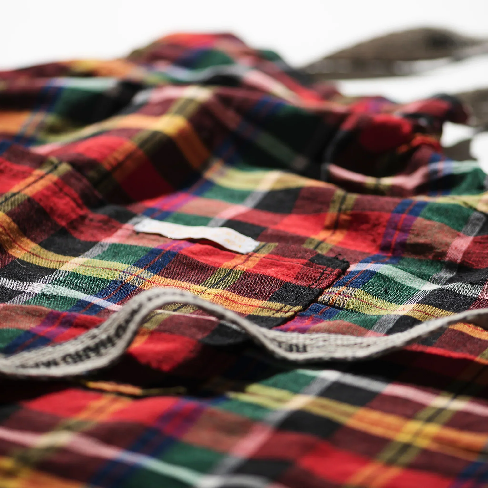 Recycle Cotton Check Apron - Red x Green - Image 2