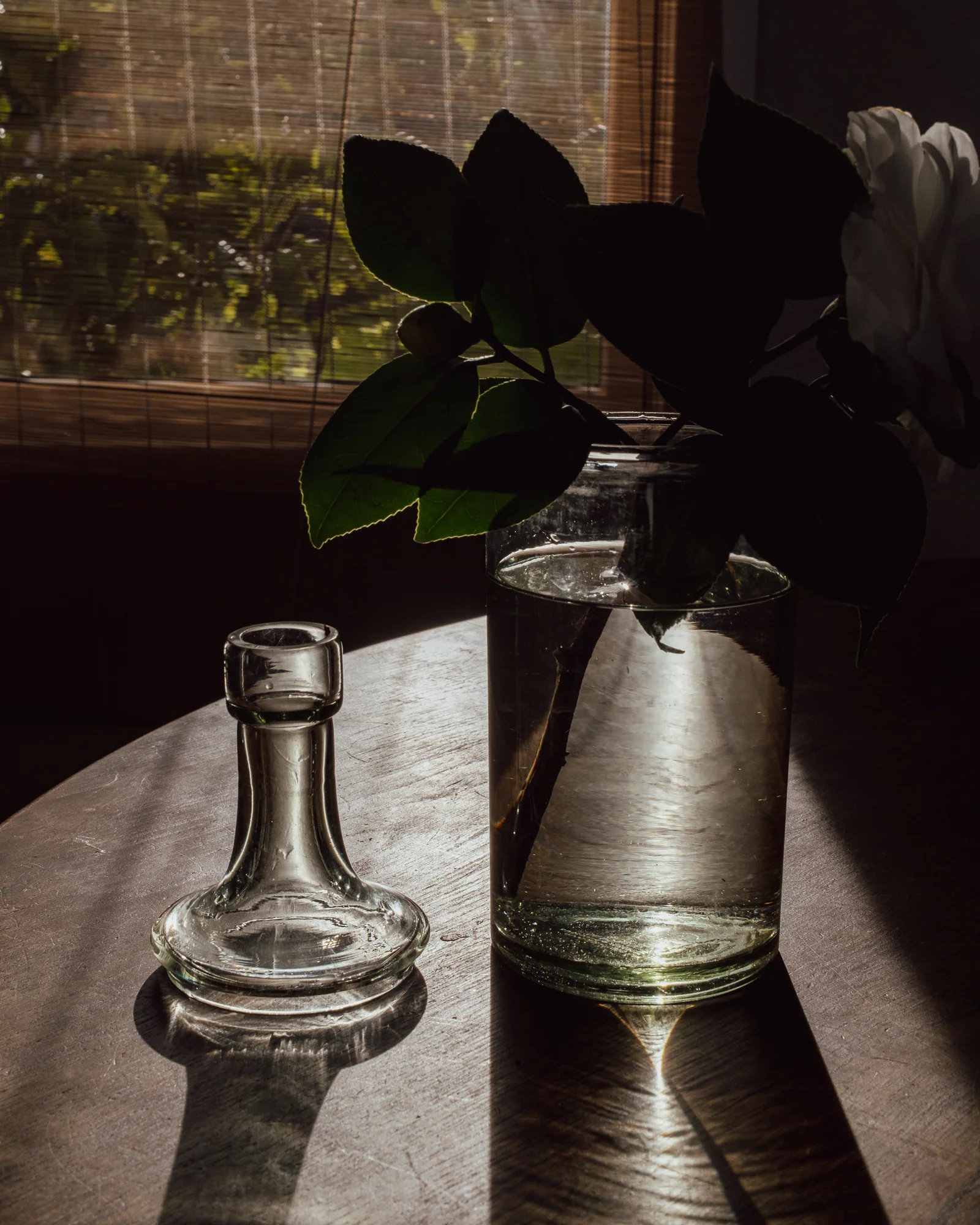 Recycled Glass 2-Way Flower Vase - Image 5