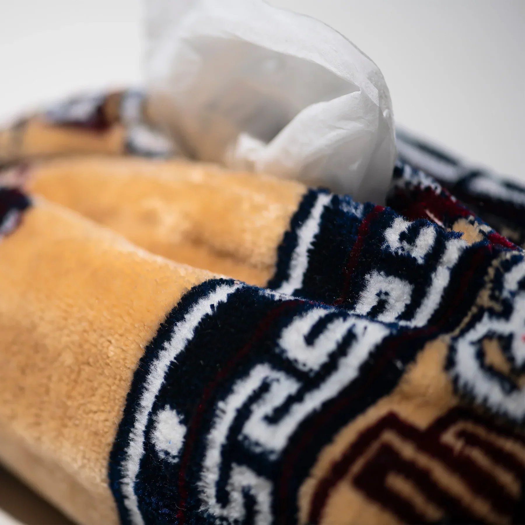 Rug Fabric Tissue Case - Image 8