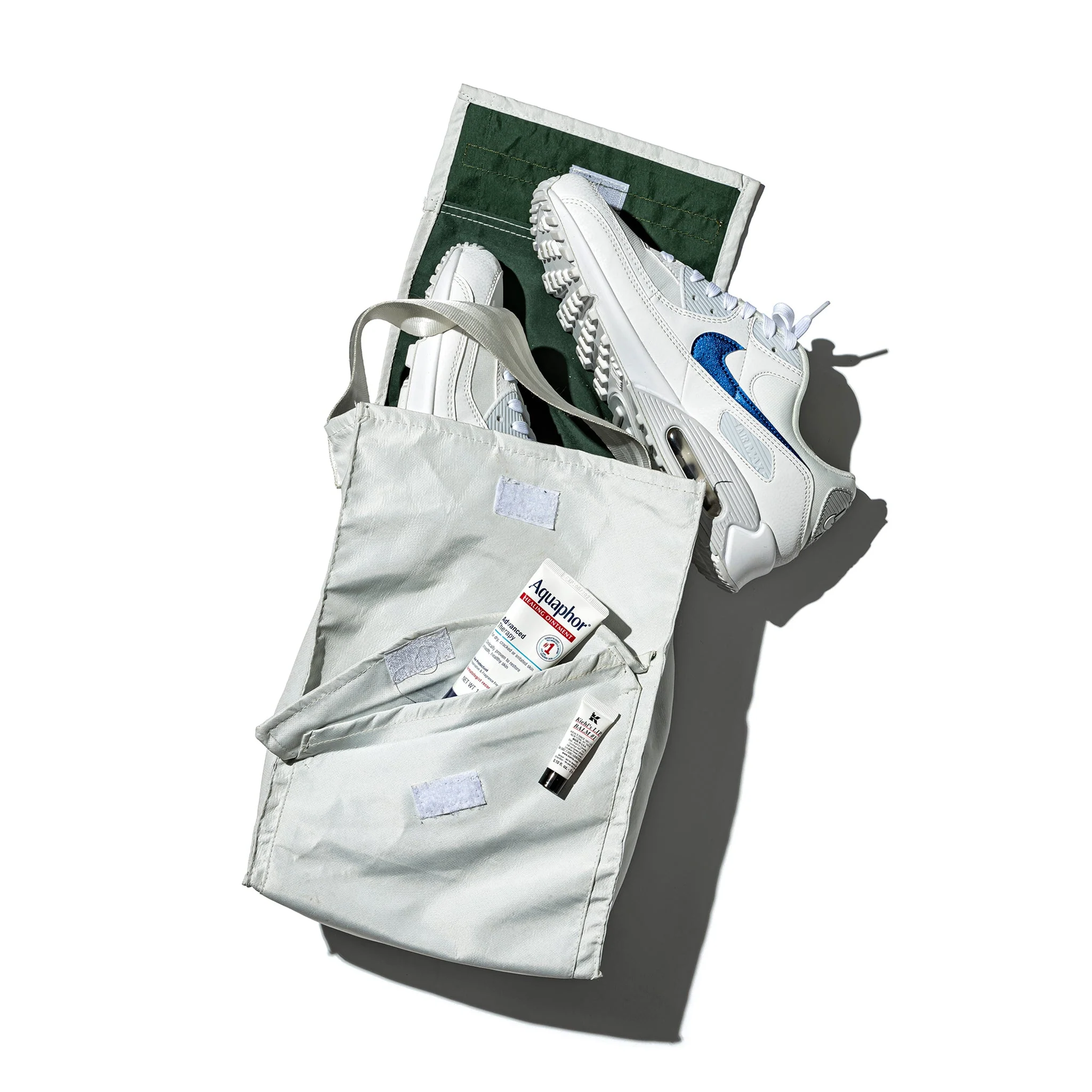 Snow Jacket Converted To Shoes Bag - Image 3