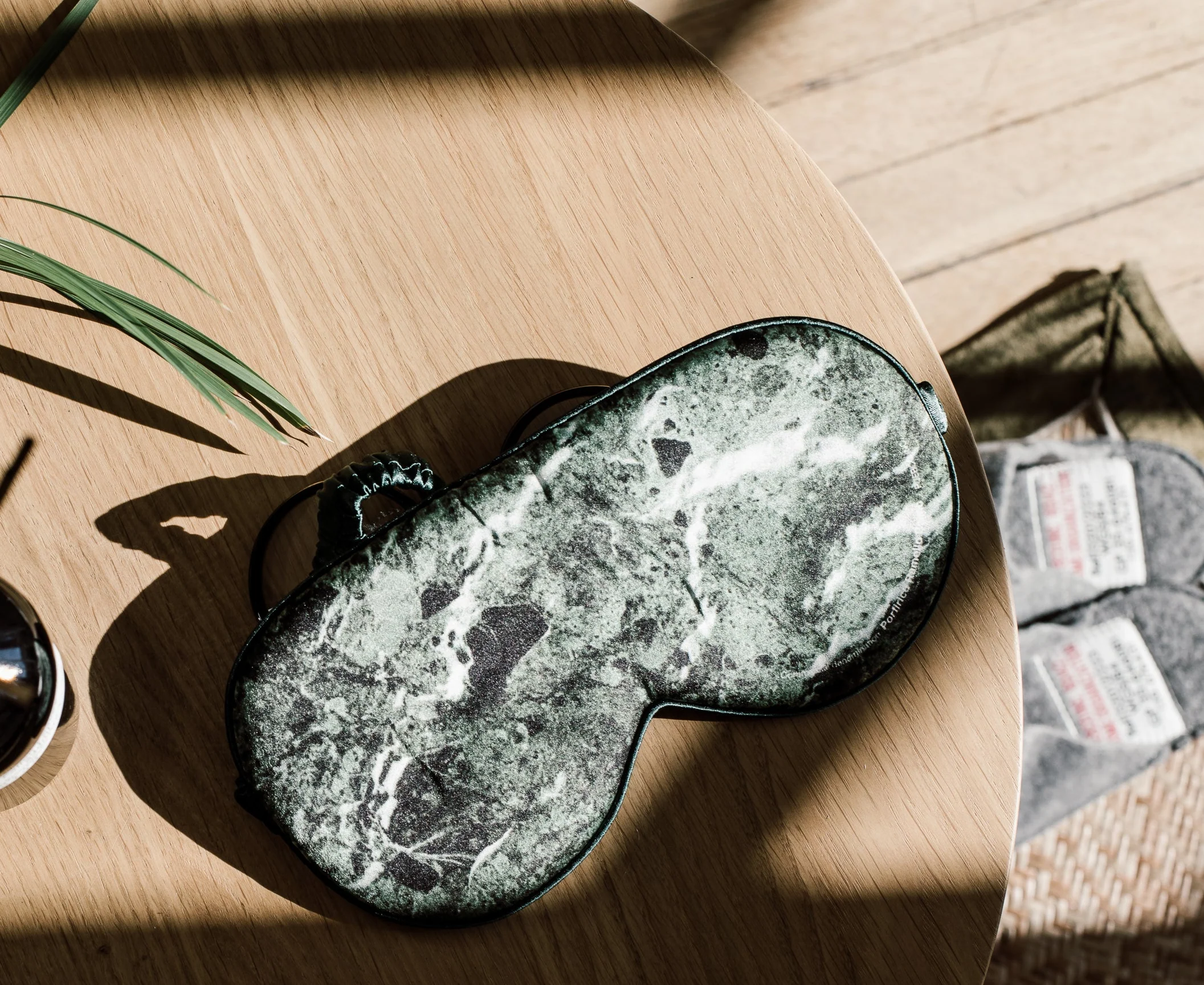 STONED EYE MASK - Image 4