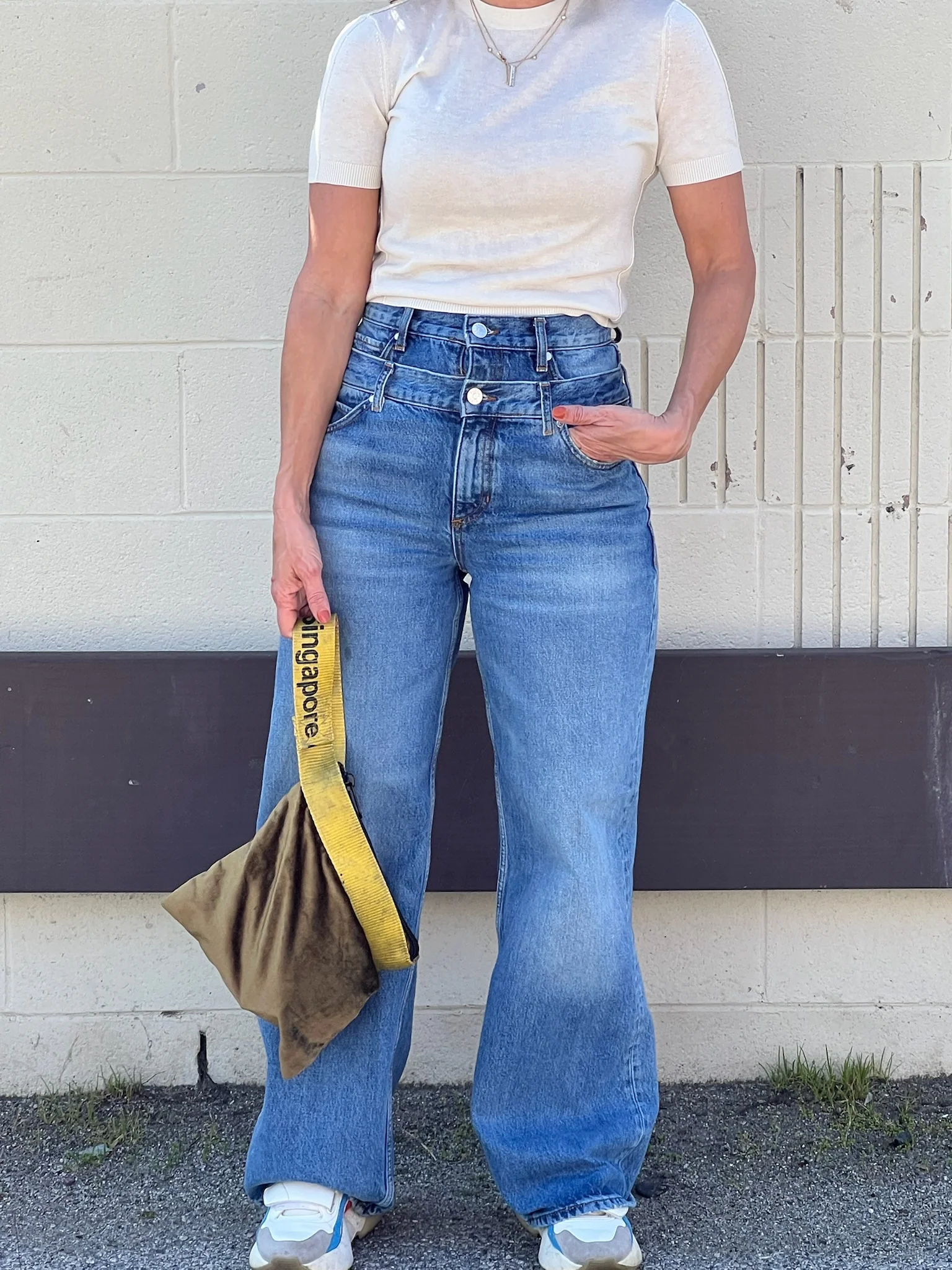 VINTAGE SLING BELT POUCH - Image 3